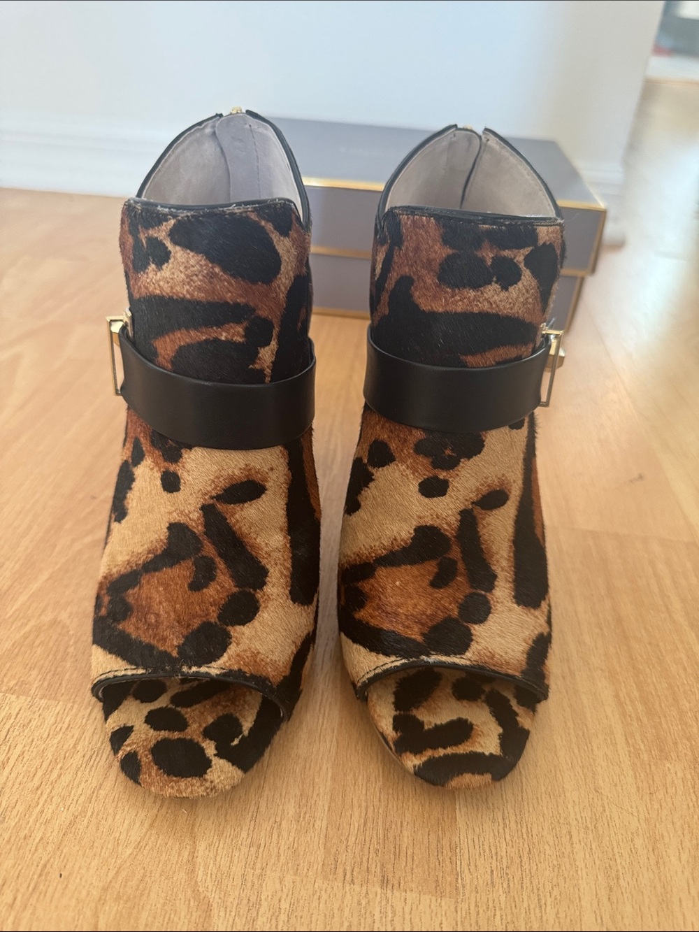Louise et Cie Leopard Print Open-Toe Stiletto Booties - Picture 5 of 6